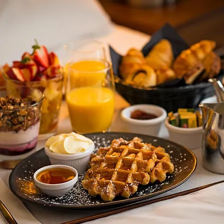 The Savoy 5*