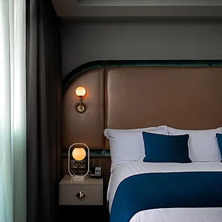 The Savoy 5*