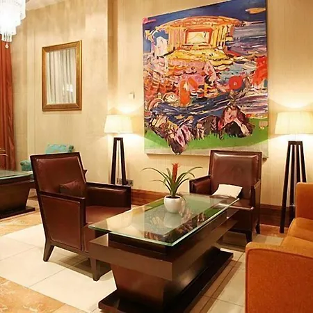 The Savoy Отель