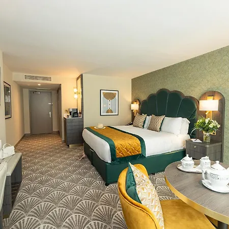 The Savoy Hotel 5*