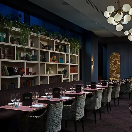 The Savoy Hotel 5*