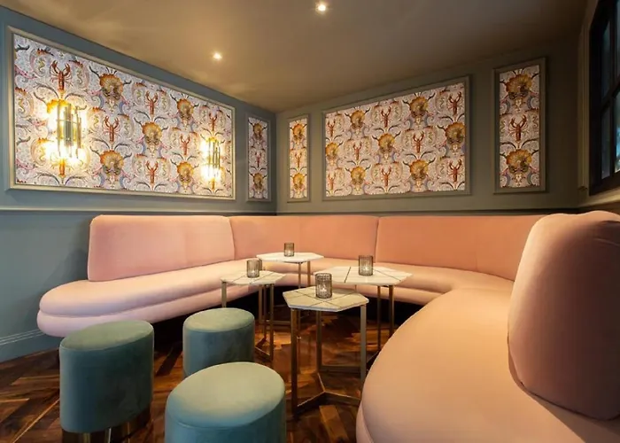 The Savoy Отель Лимерик