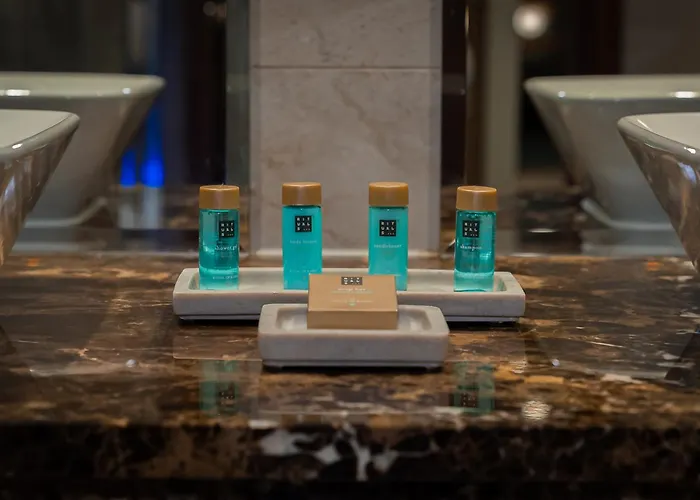 The Savoy 5* Лимерик