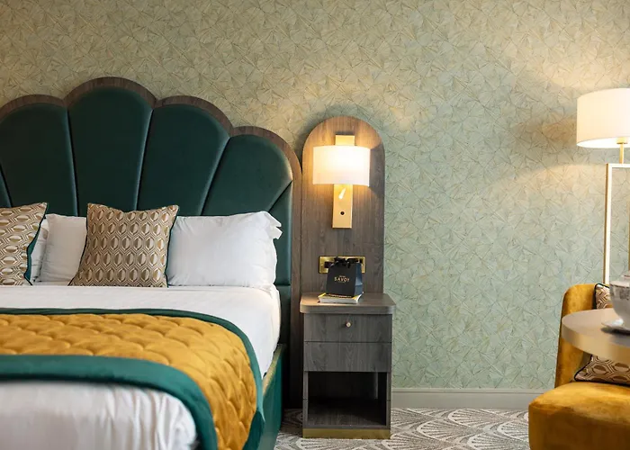 The Savoy Hotel 5*