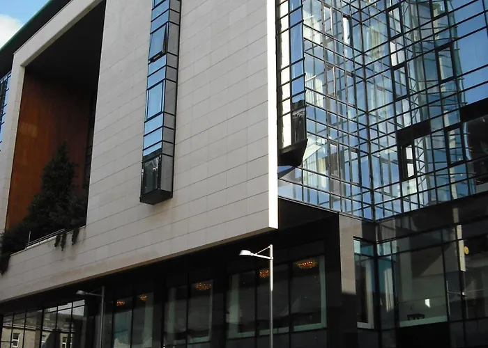 The Savoy Отель