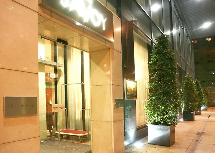 The Savoy Лимерик