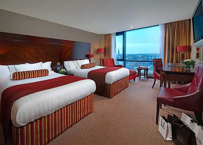 Отель The Savoy