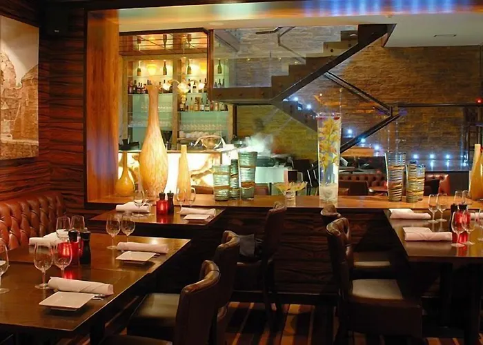 Отель The Savoy