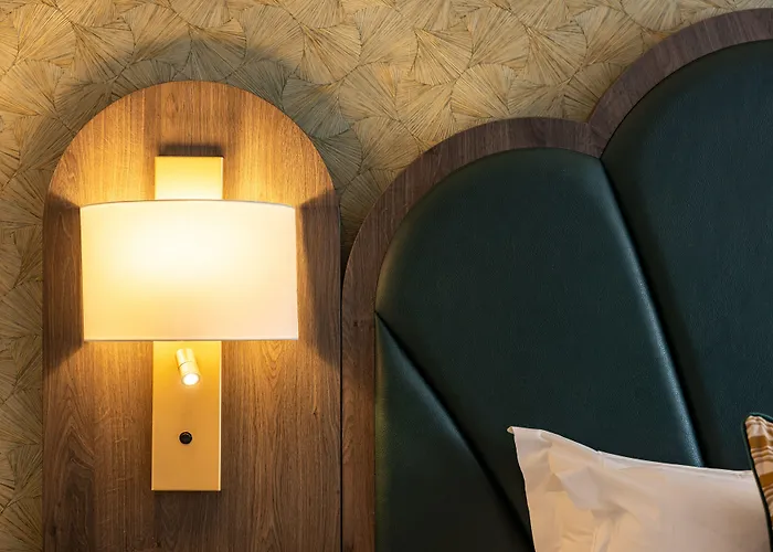 Отель The Savoy 5*