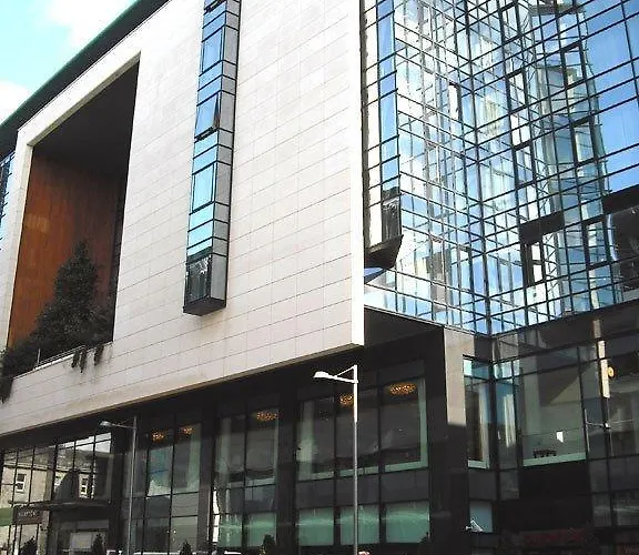 The Savoy Отель Лимерик